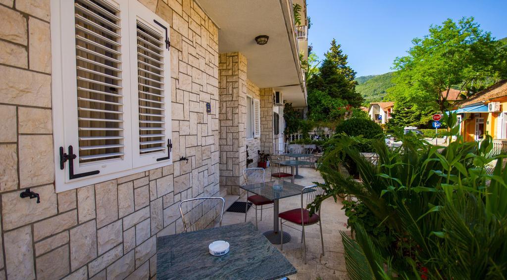 Pakovo Apartments Andrija Tivat Bilik gambar